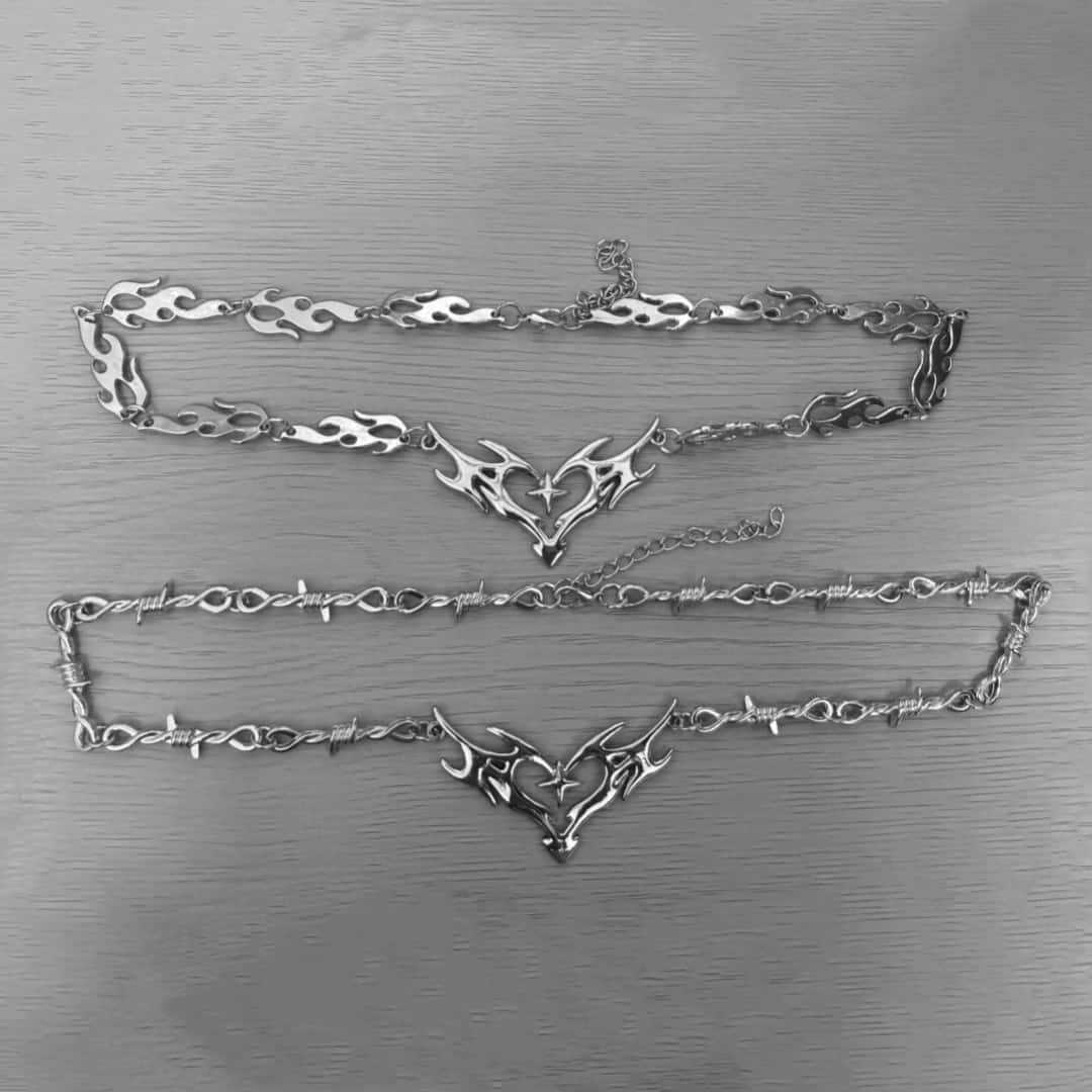 Wholesale Hollow flame totem heart small iron necklace hip hop clavicle chain accessories